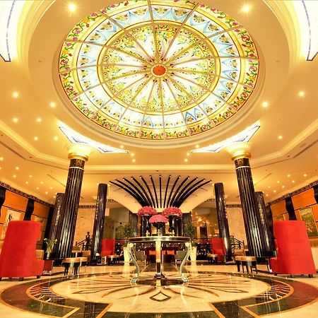 Red Castle Hotel Шарджа Екстер'єр фото