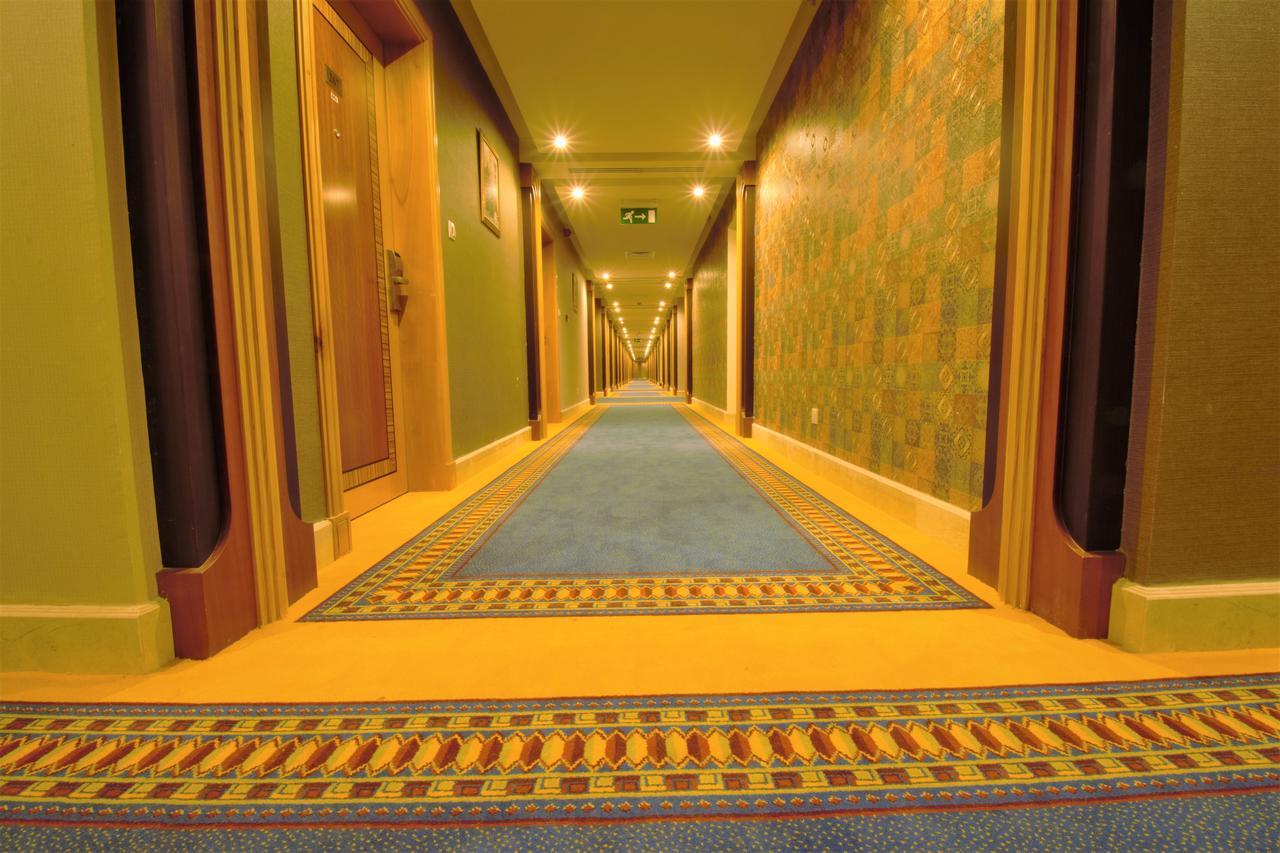 Red Castle Hotel Шарджа Екстер'єр фото