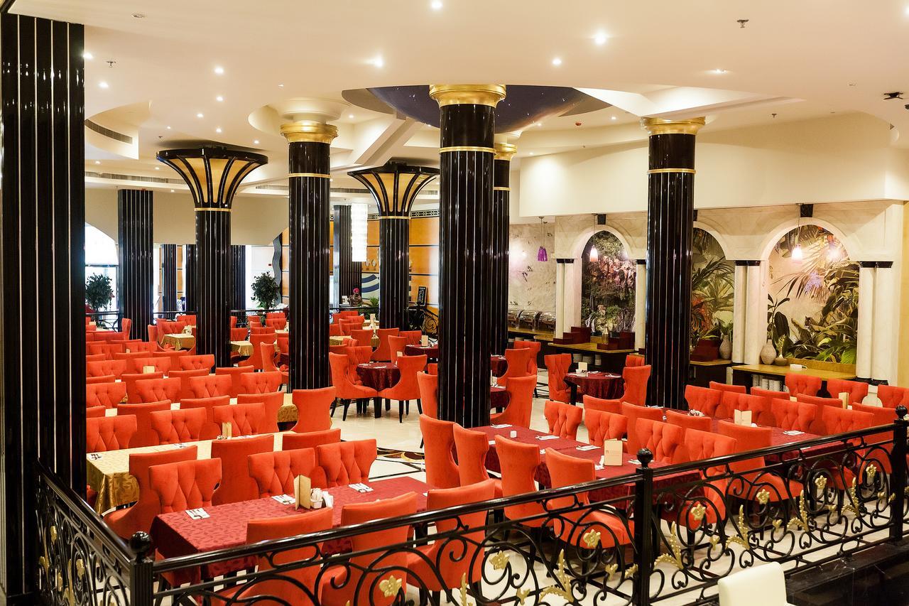 Red Castle Hotel Шарджа Екстер'єр фото